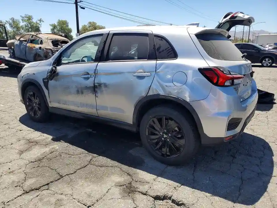 JA4ARUAU7TU011300 2026 MITSUBISHI OUTLANDER-1
