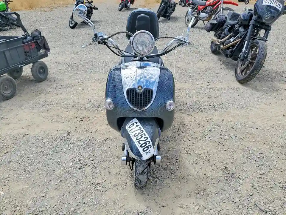 L5YTCKPF4L1173554 2020 ZNEN SCOOTER-1