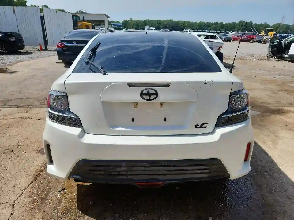 JTKJF5C74GJ020631 2016 SCION TC-5