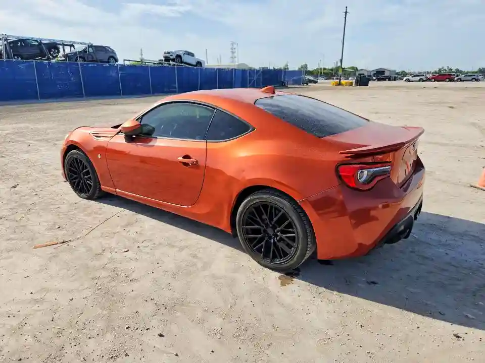 JF1ZNAA19H8705467 2017 TOYOTA 86-1