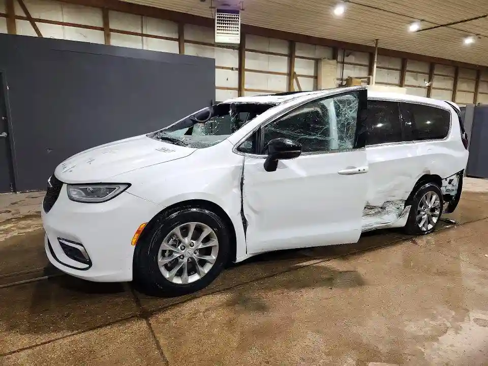 2C4RC1GG2TR205899 2026 CHRYSLER PACIFICA-0