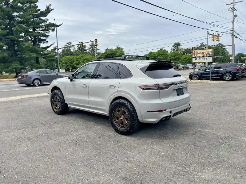 WP1AF2AY1MDA36070 2021 PORSCHE CAYENNE-2