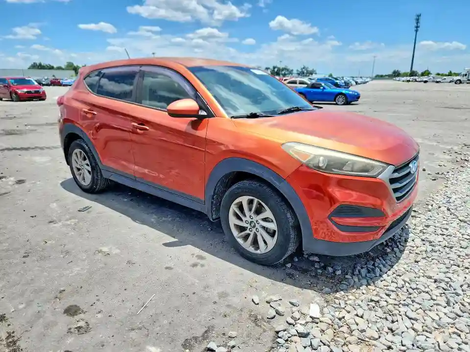 KM8J23A43HU538368 2017 HYUNDAI TUCSON-3