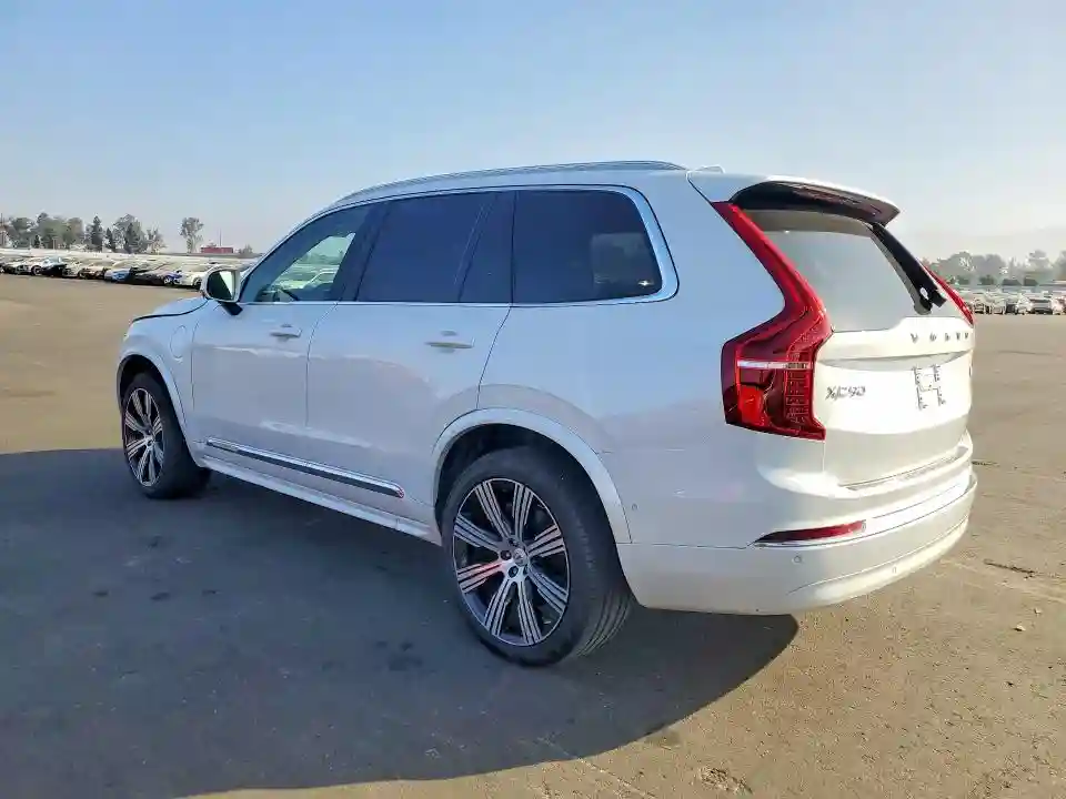 YV4H60CE0R1226777 2024 VOLVO-1