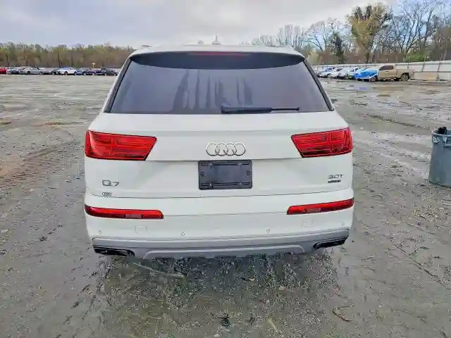WA1LAAF7XJD034262 2018 AUDI Q7-5