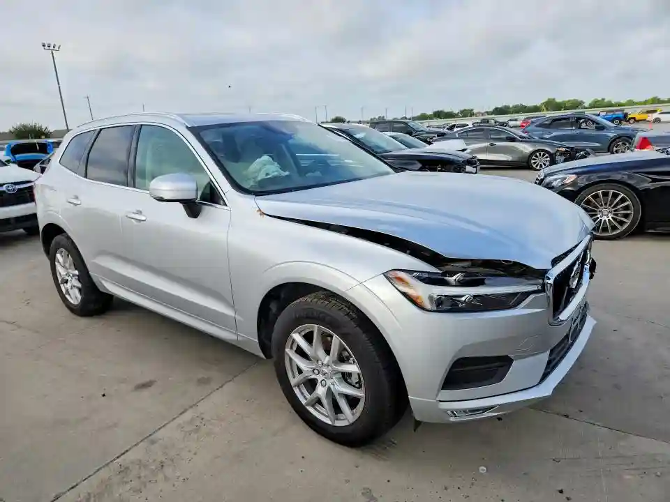 YV4102DK0M1778582 2021 VOLVO XC60-3