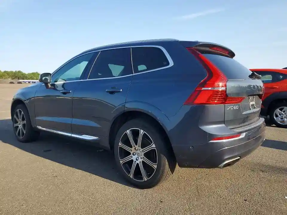 YV4102RL9J1064883 2018 VOLVO XC60-1