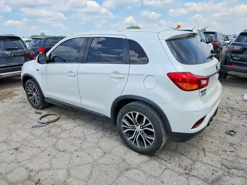 JA4AP4AUXKU002613 2019 MITSUBISHI OUTLANDER-1