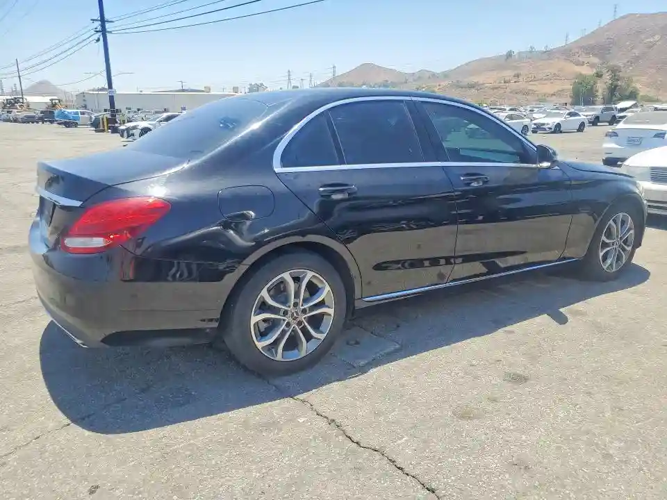 55SWF4JB0HU233940 2017 MERCEDES-BENZ C-CLASS-2