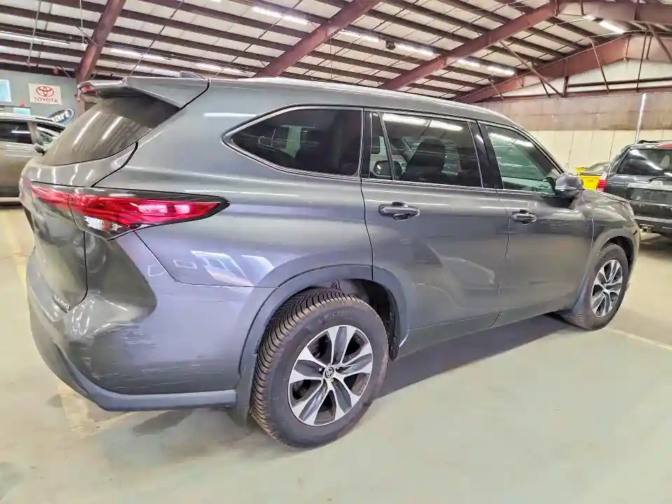 5TDGZRBH5NS203028 2022 TOYOTA HIGHLANDER-2