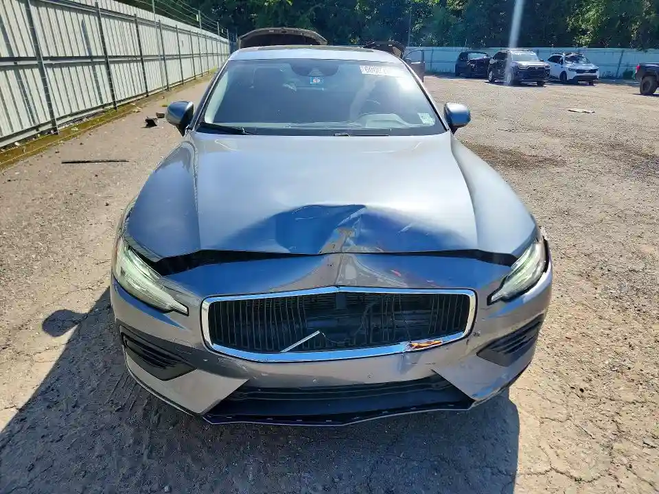 7JR102FK7LG048231 2020 VOLVO S60-4