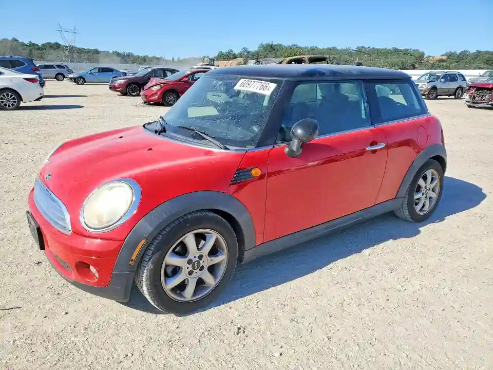 WMWMF3C57ATZ23274 2010 MINI COOPER-0