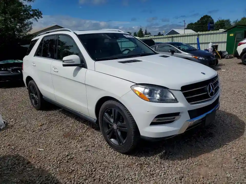 4JGDA0EB8FA565698 2015 MERCEDES-BENZ M-CLASS-3