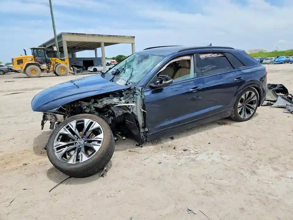 WA1EVBF10SD015459 2025 AUDI Q8-0