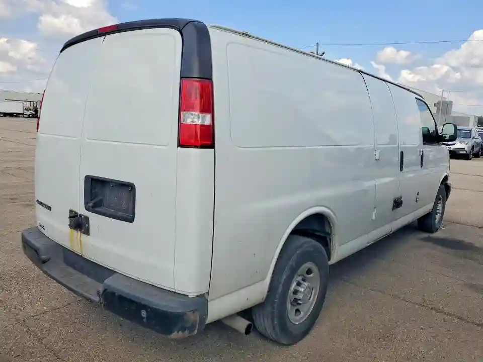 1GCZGHFG2H1199337 2017 CHEVROLET EXPRESS-2