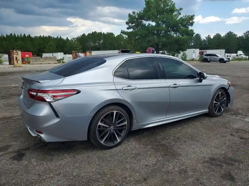 4T1B61HK2JU136400 2018 TOYOTA CAMRY-2
