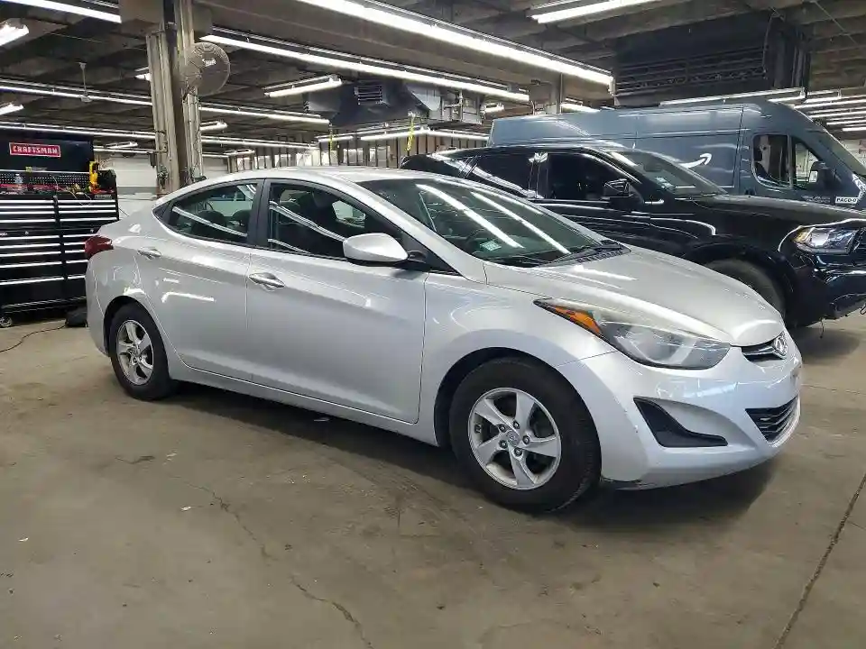 5NPDH4AE6FH576635 2015 HYUNDAI ELANTRA-3