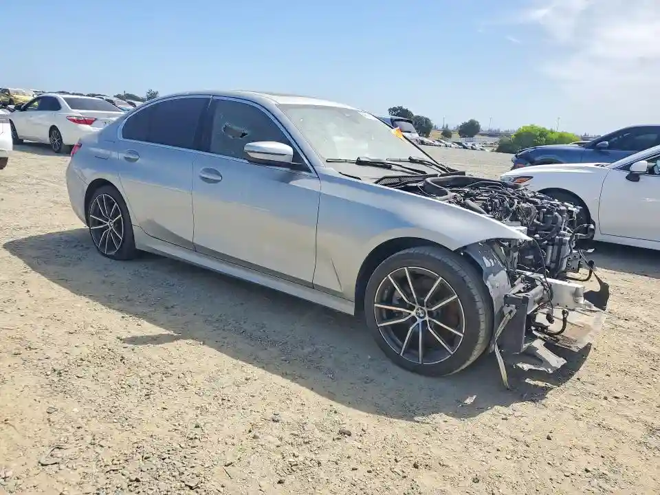 WBA5R1C52KAJ98549 2019 BMW 3 SERIES-3