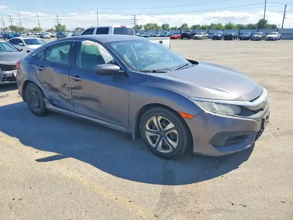 2HGFC2F56JH513008 2018 HONDA CIVIC-3
