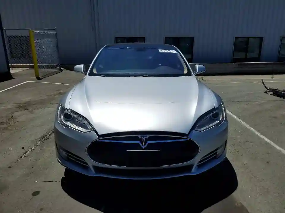 5YJSA1CN3DFP13548 2013 TESLA MODEL S-4