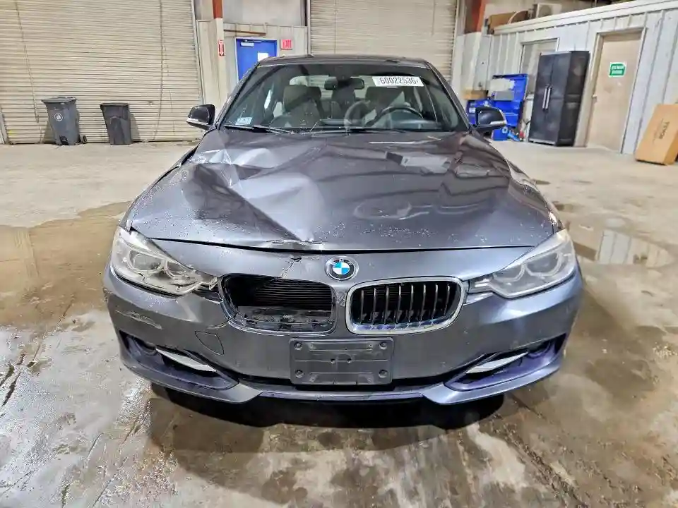 WBA3B5C53DF594501 2013 BMW 3 SERIES-4