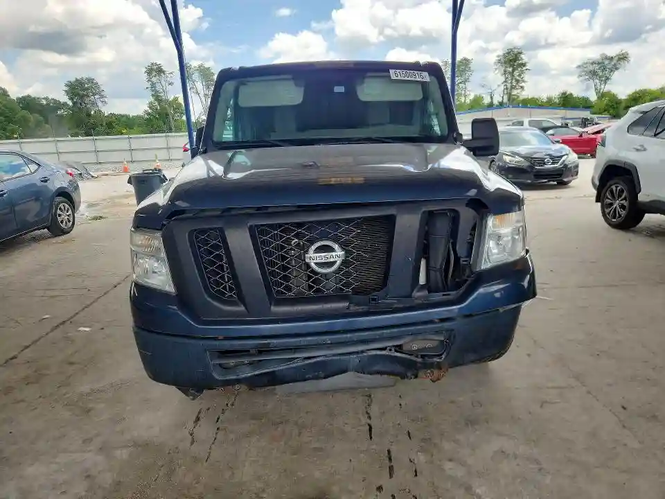 1N6BF0KM2KN802737 2019 NISSAN NV-4