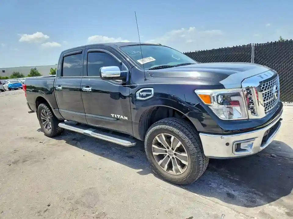 1N6AA1E55HN559258 2017 NISSAN TITAN-3