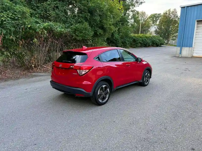 3CZRU6H59JM715446 2018 HONDA HR-V-2