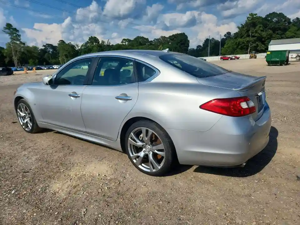JN1BY1AP4EM260553 2014 INFINITI Q70-1