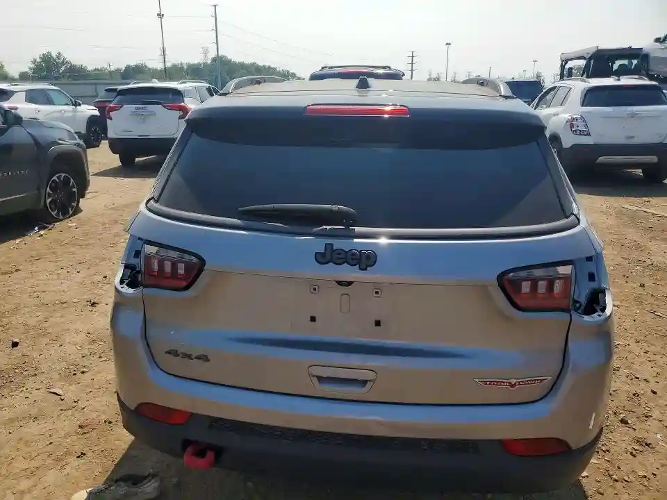 3C4NJDDB4HT624873 2017 JEEP COMPASS-5