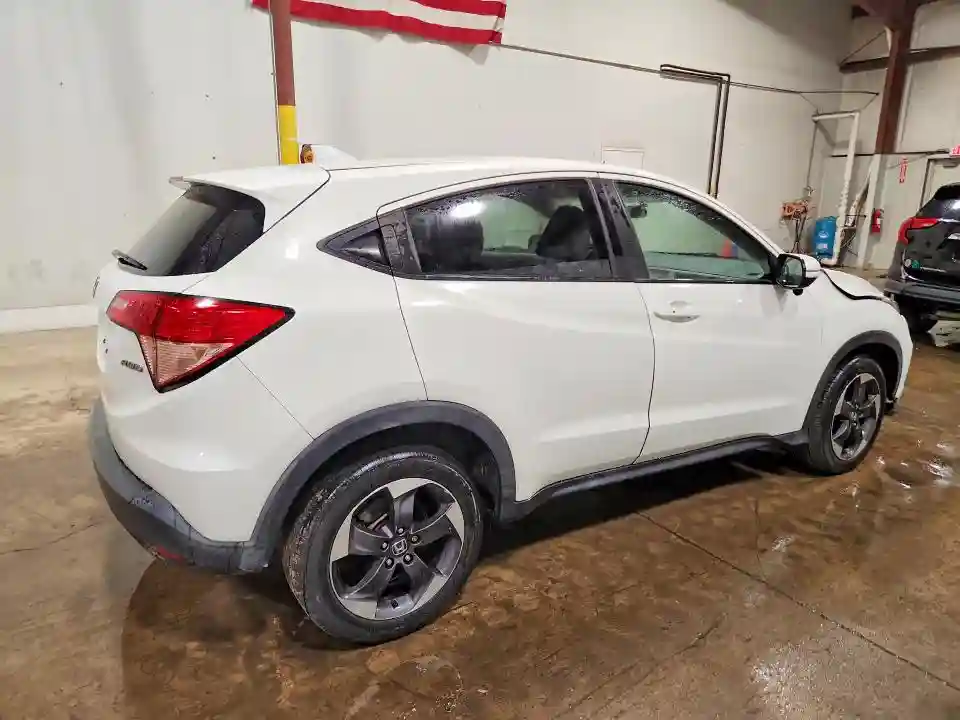 3CZRU6H52JM700772 2018 HONDA HR-V-2