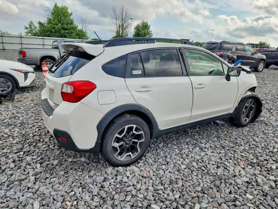 JF2GPABC5G9315987 2016 SUBARU CROSSTREK-2