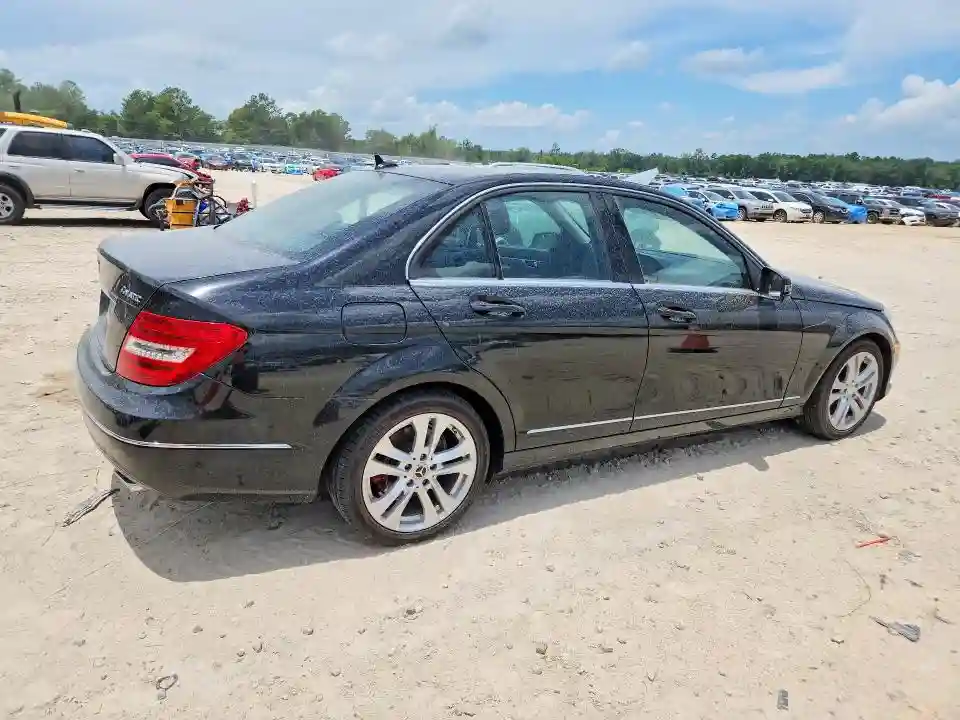 WDDGF8BB4CR191678 2012 MERCEDES-BENZ C-CLASS-2