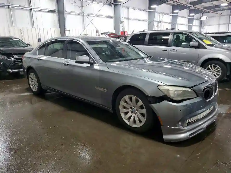 WBAKB8C57BCY66754 2011 BMW 7 SERIES-3