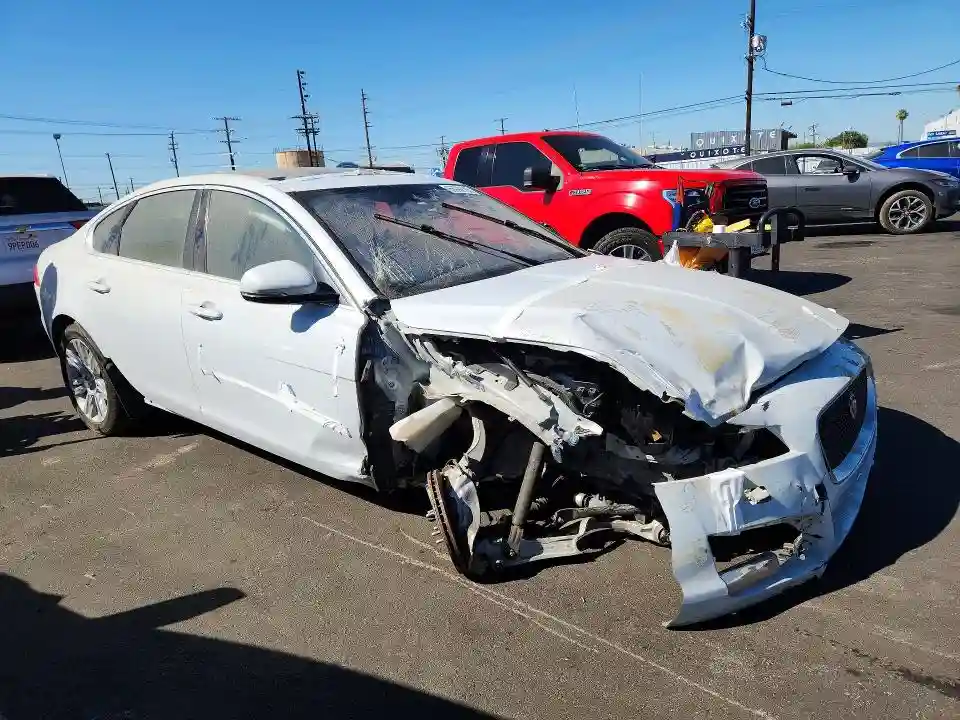 SAJBD4BV9GCY13294 2016 JAGUAR XF-3
