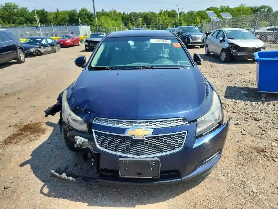 1G1PF5S9XB7187353 2011 CHEVROLET CRUZE-4