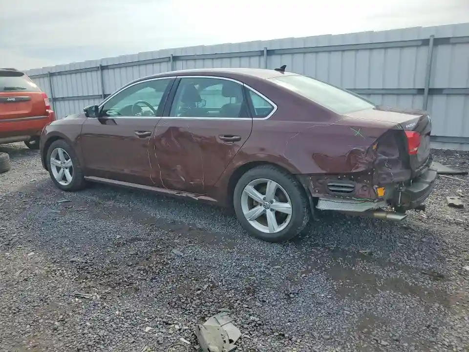 1VWBN7A38DC144098 2013 VOLKSWAGEN PASSAT-1