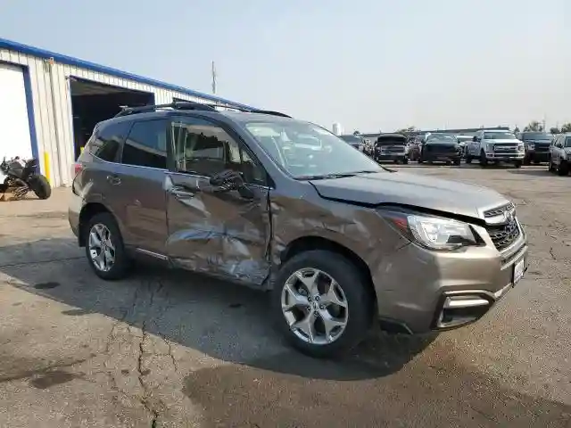 JF2SJAWC6JH472964 2018 SUBARU FORESTER-3