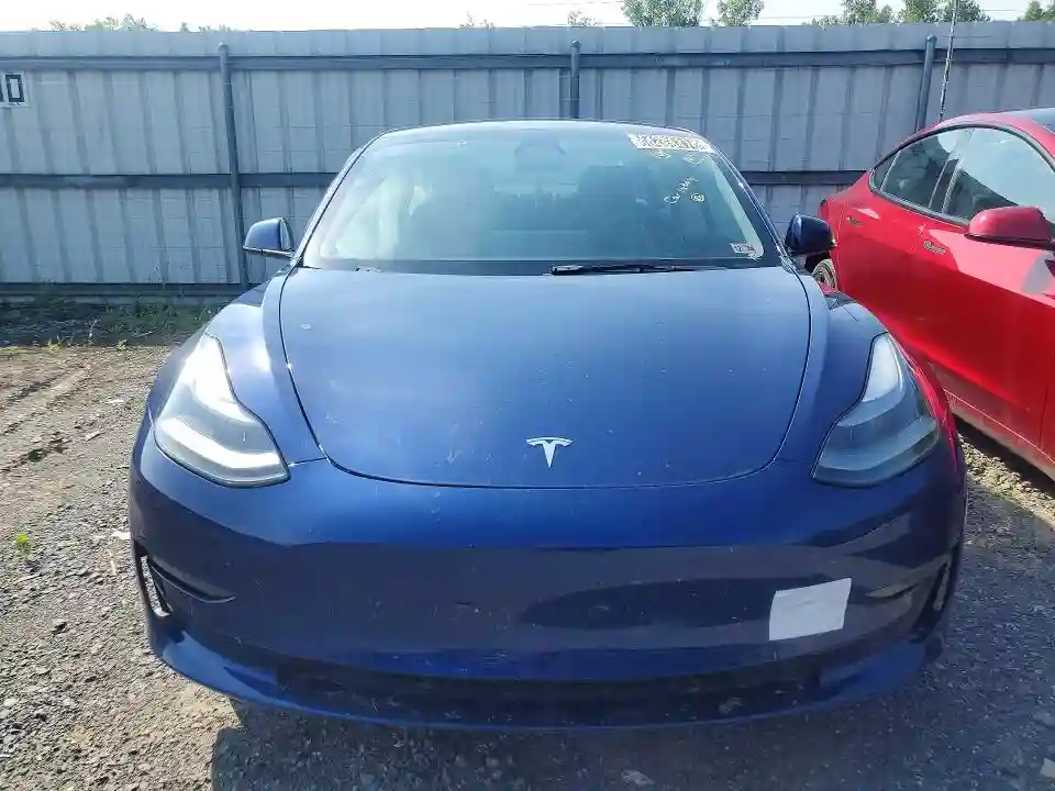 5YJ3E1EAXNF370709 2022 TESLA MODEL 3-4