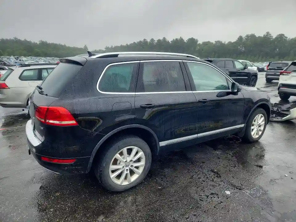 WVGEP9BPXED013415 2014 VOLKSWAGEN TOUAREG-2