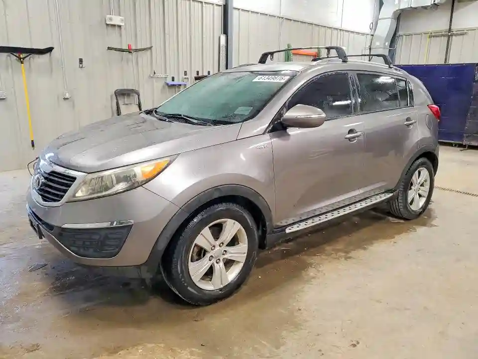 KNDPBCA22D7401797 2013 KIA SPORTAGE-0