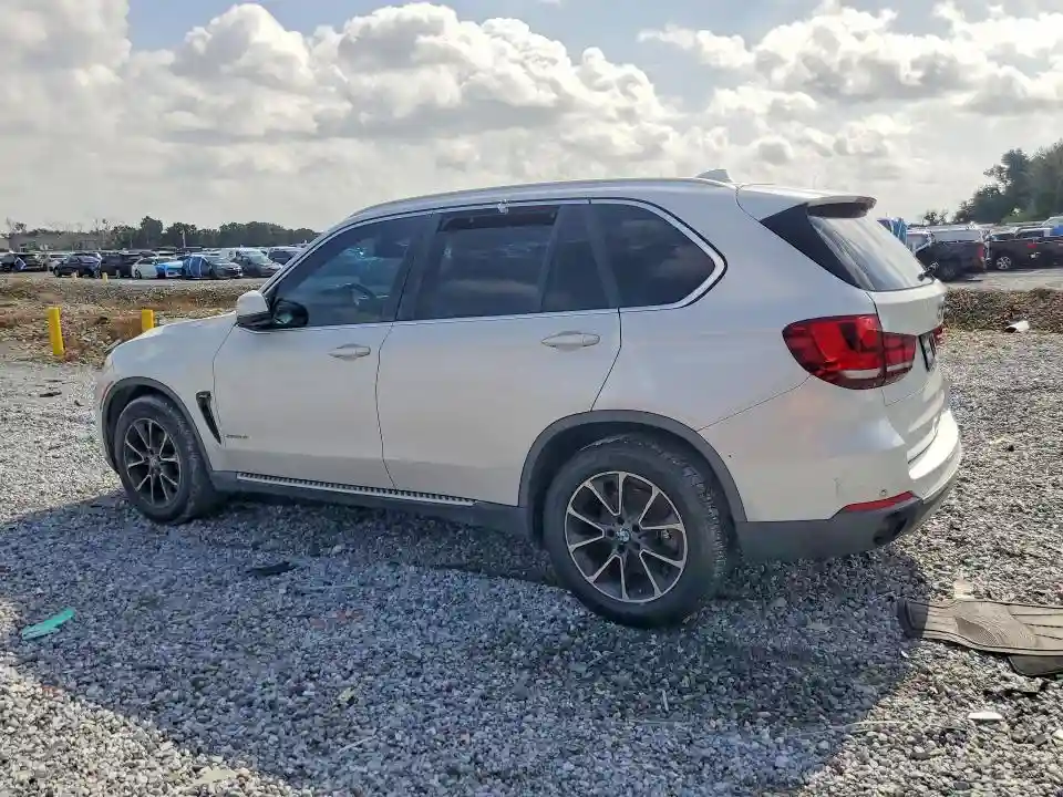 5UXKR2C3XH0X05351 2017 BMW X5-1