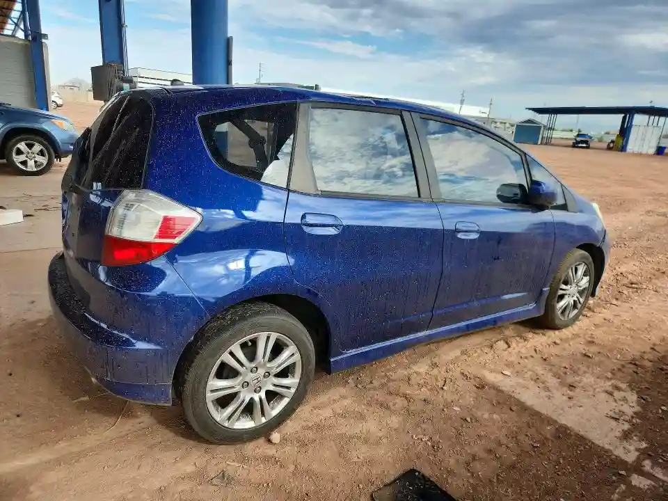 JHMGE8H4XAC005744 2010 HONDA FIT-2