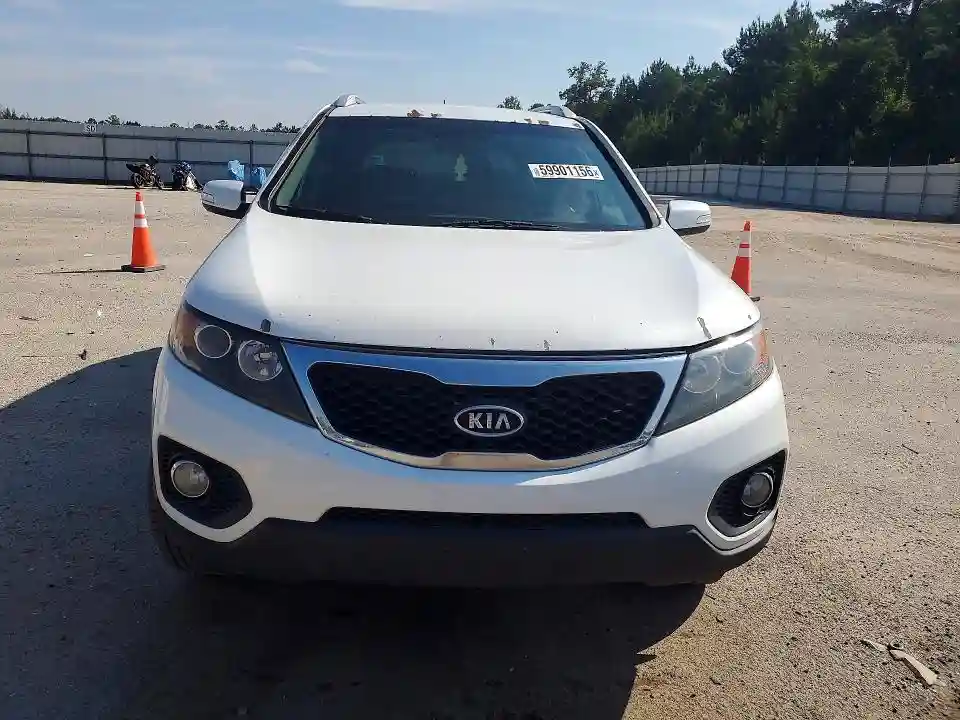 5XYKT4A61DG409943 2013 KIA SORENTO-4