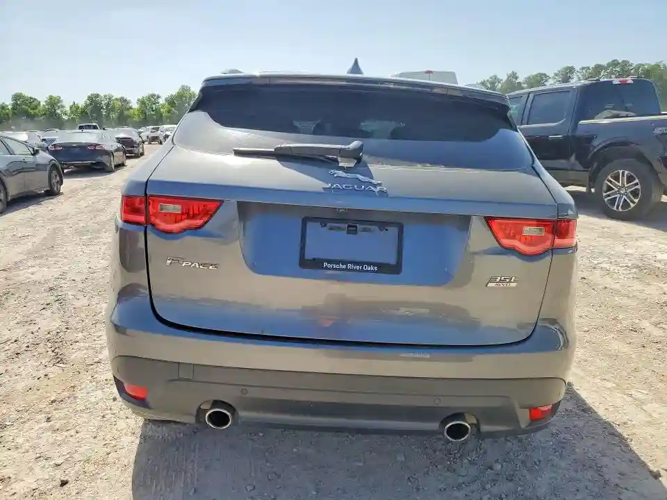 SADCL2BV6HA893357 2017 JAGUAR F-PACE-5