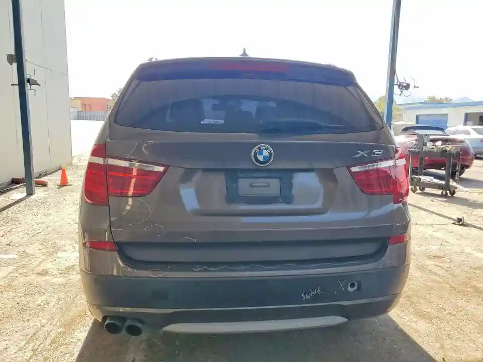 5UXWX7C51BL732174 2011 BMW X3-5