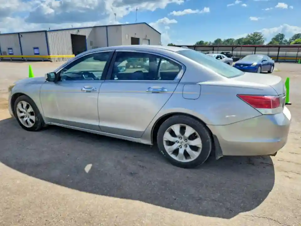 1HGCP3F88AA014152 2010 HONDA ACCORD-1