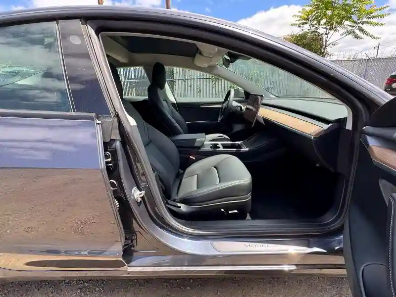 5YJ3E1EA5NF185418 2022 TESLA MODEL 3-4