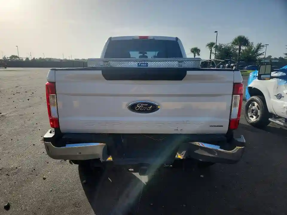 1FT7W2B65HED15532 2017 FORD F250-5