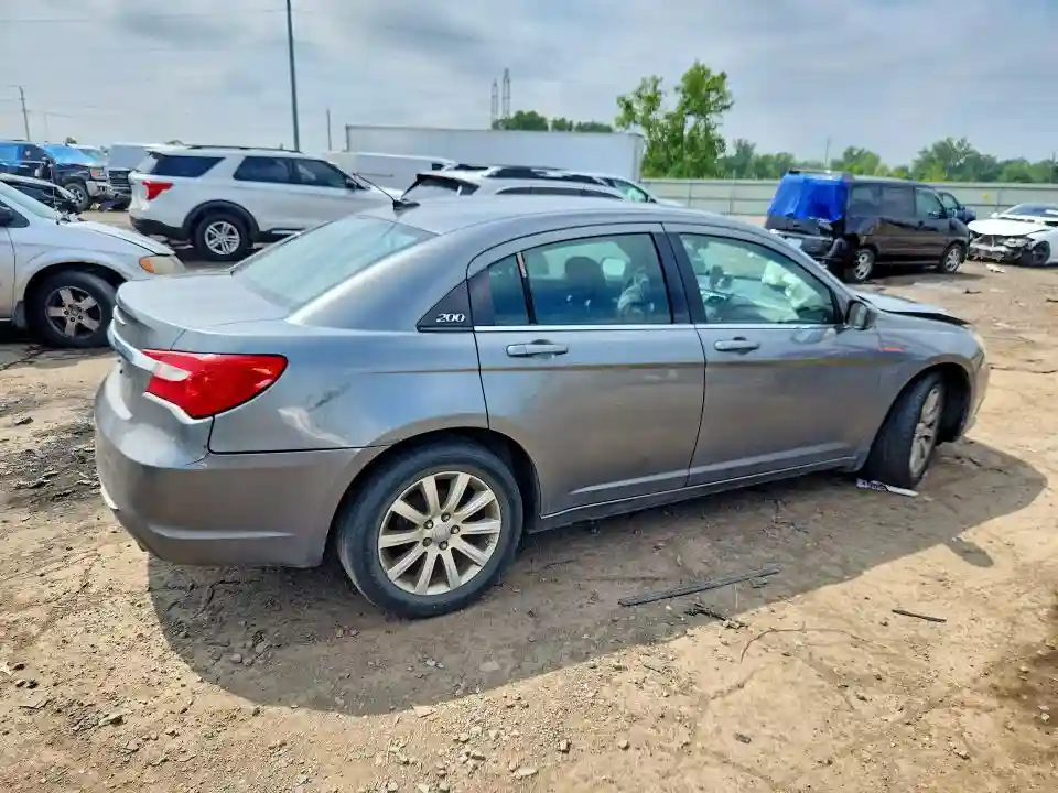 1C3CCBBB5CN135629 2012 CHRYSLER 200-2